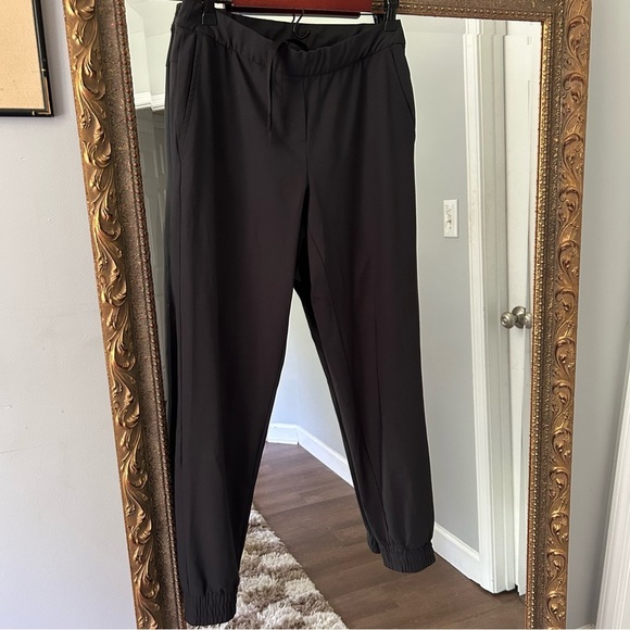 Nike Black Jogger Pants - Picture 1 of 5